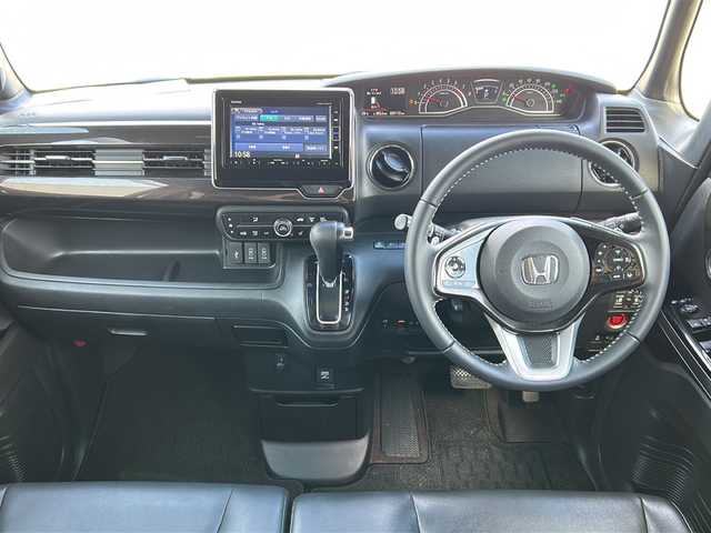 ホンダ Ｎ ＢＯＸ G L ターボ ホンダセンシング 秋田県 2019(平31)年 4万km ルナシルバーM 純正メモリナビ/Bluetooth、CD/DVD、フルセグTV/バックカメラ/ETC/前後ドライブレコーダー/レーダークルーズコントロール/両側パワースライドドア/ハーフレザーシート/前席シートヒーター/社外15インチAW/スタッドレスタイヤ積込（純正15インチAW）/取説、保証書/スペアキー