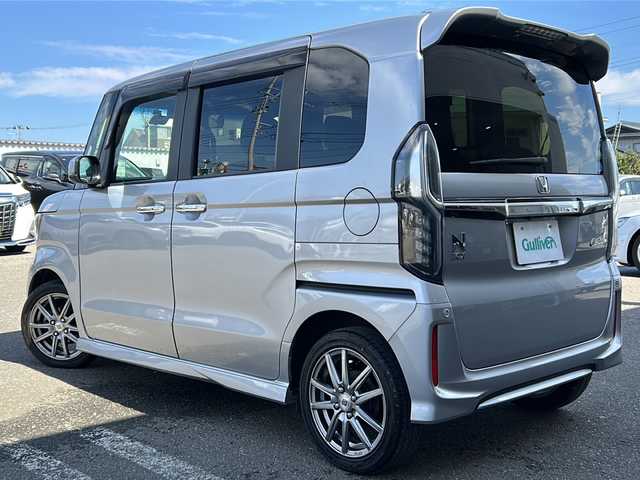 ホンダ Ｎ ＢＯＸ G L ターボ ホンダセンシング 秋田県 2019(平31)年 4万km ルナシルバーM 純正メモリナビ/Bluetooth、CD/DVD、フルセグTV/バックカメラ/ETC/前後ドライブレコーダー/レーダークルーズコントロール/両側パワースライドドア/ハーフレザーシート/前席シートヒーター/社外15インチAW/スタッドレスタイヤ積込（純正15インチAW）/取説、保証書/スペアキー