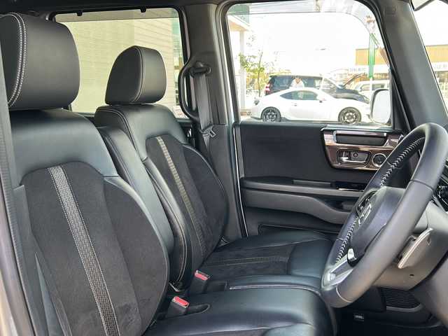 ホンダ Ｎ ＢＯＸ G L ターボ ホンダセンシング 秋田県 2019(平31)年 4万km ルナシルバーM 純正メモリナビ/Bluetooth、CD/DVD、フルセグTV/バックカメラ/ETC/前後ドライブレコーダー/レーダークルーズコントロール/両側パワースライドドア/ハーフレザーシート/前席シートヒーター/社外15インチAW/スタッドレスタイヤ積込（純正15インチAW）/取説、保証書/スペアキー