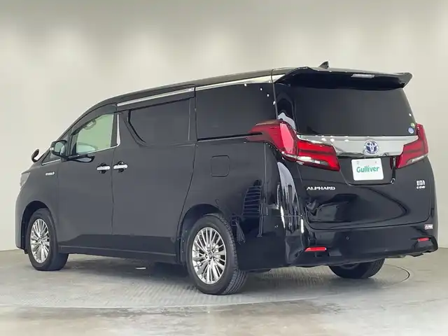 トヨタ アルファードハイブリット G Fパッケージ 栃木県 2018(平30)年 2.5万km ブラック 純正ナビ/(フルセグTV・Bluetooth・CD・DVD・Blu-ray・USB・AUX)/JBLプレミアムサウンド/バックカメラ/サンルーフ/トヨタセーフティセンス/ ・プリクラッシュセーフティ/ ・レーンキープアシスト/ ・オートクルーズコントロール/ ・オートハイビーム/前後コーナーセンサー/パワーバックドア/本革シート(ベージュ)/前席パワーシート(運転席メモリ機能付き)/二列目シート電動リクライニング/オットマン/前席シートクーラー/前席・二列目シートヒーター/オートホールド/ウッドコンビハンドル/両側パワースライドドア/AC100V電源/MTモード付AT/純正アルミホイール/純正フロアマット/スマートキー/スペアキー1本/取扱説明書/保証書