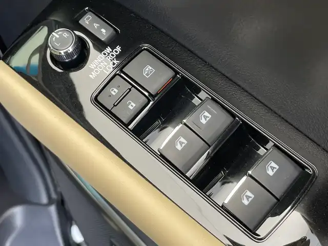 トヨタ アルファードハイブリット G Fパッケージ 栃木県 2018(平30)年 2.5万km ブラック 純正ナビ/(フルセグTV・Bluetooth・CD・DVD・Blu-ray・USB・AUX)/JBLプレミアムサウンド/バックカメラ/サンルーフ/トヨタセーフティセンス/ ・プリクラッシュセーフティ/ ・レーンキープアシスト/ ・オートクルーズコントロール/ ・オートハイビーム/前後コーナーセンサー/パワーバックドア/本革シート(ベージュ)/前席パワーシート(運転席メモリ機能付き)/二列目シート電動リクライニング/オットマン/前席シートクーラー/前席・二列目シートヒーター/オートホールド/ウッドコンビハンドル/両側パワースライドドア/AC100V電源/MTモード付AT/純正アルミホイール/純正フロアマット/スマートキー/スペアキー1本/取扱説明書/保証書