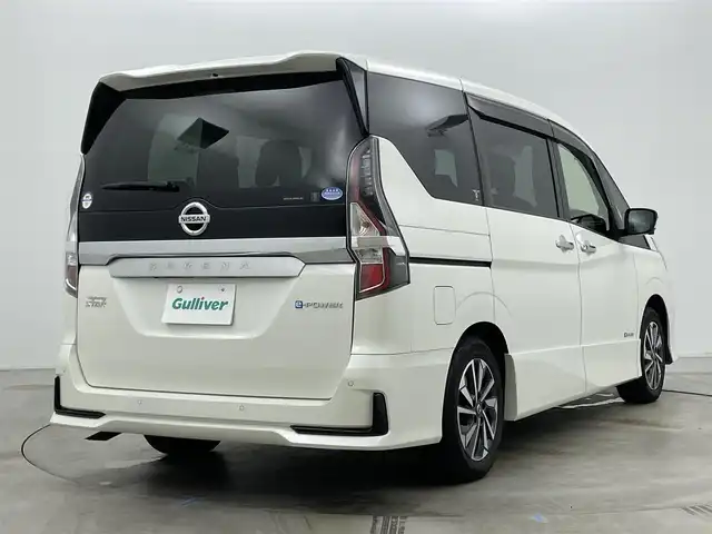 日産 セレナ e－パワー ハイウェイスター V 岡山県 2020(令2)年 4.6万km ブリリアントホワイトパール 福祉車両/・セカンドスライドアップシート/純正10インチナビ/・MM519D-L/（CD/DVD/TV/BT/Carplay)/純正11インチフリップダウンモニター/全方位カメラ/パーキングアシスト/両側パワースライドドア/プロパイロット/純正前後ドライブレコーダー/LEDヘッドライト/オートライト/ハンドルヒーター/シートヒーター/ETC