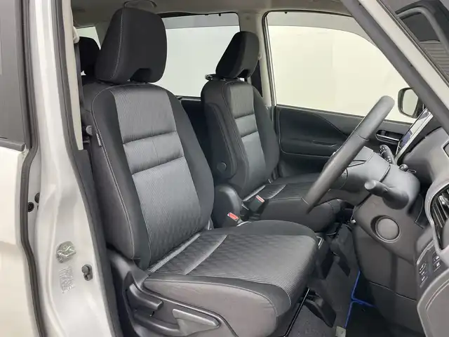 日産 セレナ e－パワー ハイウェイスター V 岡山県 2020(令2)年 4.6万km ブリリアントホワイトパール 福祉車両/・セカンドスライドアップシート/純正10インチナビ/・MM519D-L/（CD/DVD/TV/BT/Carplay)/純正11インチフリップダウンモニター/全方位カメラ/パーキングアシスト/両側パワースライドドア/プロパイロット/純正前後ドライブレコーダー/LEDヘッドライト/オートライト/ハンドルヒーター/シートヒーター/ETC