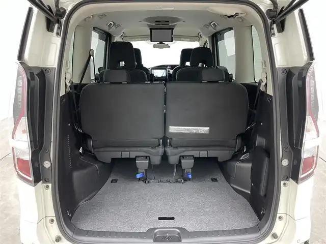 日産 セレナ e－パワー ハイウェイスター V 岡山県 2020(令2)年 4.6万km ブリリアントホワイトパール 福祉車両/・セカンドスライドアップシート/純正10インチナビ/・MM519D-L/（CD/DVD/TV/BT/Carplay)/純正11インチフリップダウンモニター/全方位カメラ/パーキングアシスト/両側パワースライドドア/プロパイロット/純正前後ドライブレコーダー/LEDヘッドライト/オートライト/ハンドルヒーター/シートヒーター/ETC