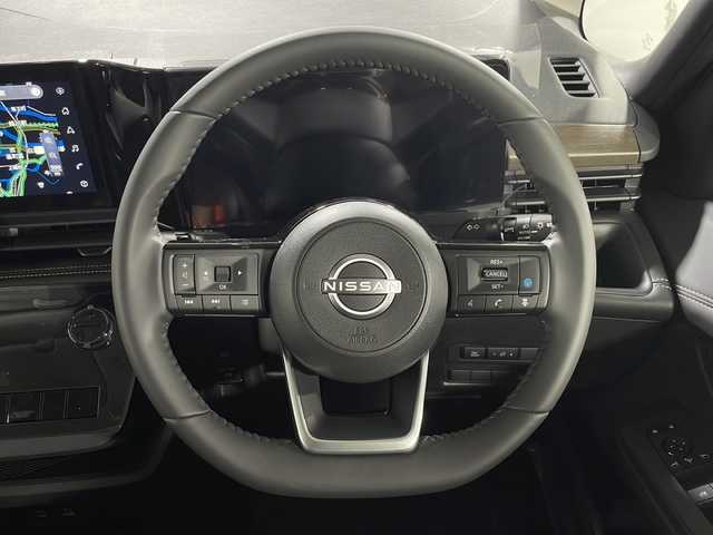 日産 セレナ e－パワー ハイウェイスター V 広島県 2025(令7)年 0.1千km プリズムホワイト 登録済未使用車　10Km/ヘッドランプ オートレベライザー/アダプティブLEDヘッドライトシステム/インテリジェント アラウンドビューモニター(移動物 検知機能付)/インテリジェント ルームミラー/アドバンスドドライブアシストディスプレイ（12.3インチカラーディスプレイ）/統合型インターフェースディスプレイ/ワイヤレス充電器/6スピーカー/NissanConnectナビゲーションシステム（地デジ内蔵）/車載通信ユニット（TCU［Telematics Control Unit］）/ETC2.0ユニット（ビルトインタイプ）/ドライブレコーダー（前後セット）/プロパイロット（ナビリンク機能付）/プロパイロット緊急停止支援システム(SOSコール機能付)/SOSコール/後席専用モニターHDMI NissanConnectナビ付車用/両側パワースライドドア/純正16インチアルミホイール(205/65/R16)/エアバッグ(運転席/助手席/サイド/カーテン)