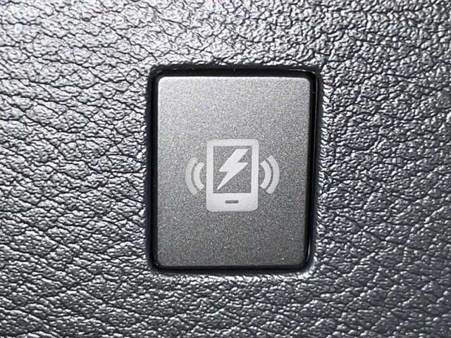 日産 セレナ e－パワー ハイウェイスター V 広島県 2025(令7)年 0.1千km プリズムホワイト 登録済未使用車　10Km/ヘッドランプ オートレベライザー/アダプティブLEDヘッドライトシステム/インテリジェント アラウンドビューモニター(移動物 検知機能付)/インテリジェント ルームミラー/アドバンスドドライブアシストディスプレイ（12.3インチカラーディスプレイ）/統合型インターフェースディスプレイ/ワイヤレス充電器/6スピーカー/NissanConnectナビゲーションシステム（地デジ内蔵）/車載通信ユニット（TCU［Telematics Control Unit］）/ETC2.0ユニット（ビルトインタイプ）/ドライブレコーダー（前後セット）/プロパイロット（ナビリンク機能付）/プロパイロット緊急停止支援システム(SOSコール機能付)/SOSコール/後席専用モニターHDMI NissanConnectナビ付車用/両側パワースライドドア/純正16インチアルミホイール(205/65/R16)/エアバッグ(運転席/助手席/サイド/カーテン)