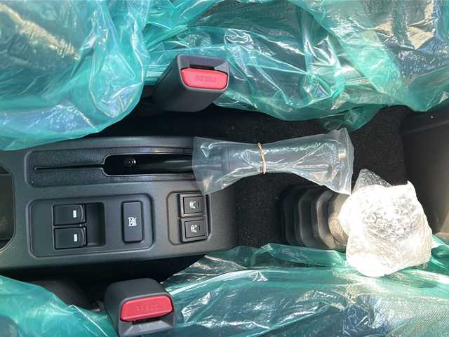 スズキ ジムニー ノマド FC 秋田県 2025(令7)年 0.1千km 黒 前席シートヒーター/レーダークルーズコントロール/スズキセーフティ/純正16インチAW/LEDライト/フォグランプ