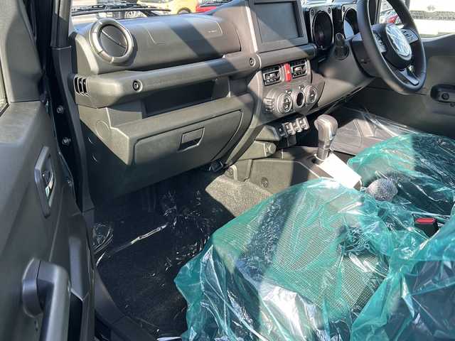 スズキ ジムニー ノマド FC 秋田県 2025(令7)年 0.1千km 黒 前席シートヒーター/レーダークルーズコントロール/スズキセーフティ/純正16インチAW/LEDライト/フォグランプ