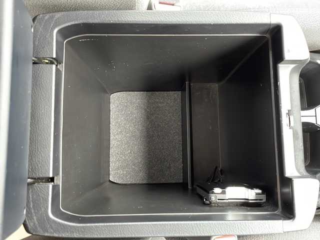 トヨタ ランドクルーザー プラド TX－LTD 60thスペシャル 佐賀県 2007(平19)年 18万km ホワイト ワンオーナー/社外ナビ（CN-RE05WD）/フルセグTV/Bluetooth/USB/DVD/バックカメラ/センターデフロック/ETC/LEDヘッドライト/オートライト/フォグランプ/ルーフレール/純正17インチAW/純正フロアマット/保証書/記録簿H22/24/26/30/R2/4/6/取扱説明書/スペアキー