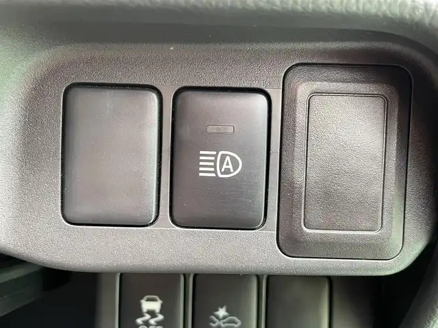 日産 デイズ ハイウェイスターX 埼玉県 2016(平28)年 7.4万km ブラック ワンオーナー/新車時保証書/取扱説明書/純正SDナビ（MM316D-W)/　（フルセグTV/BT/CD・DVD/SD/USB/ラジオ）/トラクションコントロール機能/スタビリティコントロール機能/エマージェンシーブレーキ/レーザーレーダー/アラウンドビューモニター/プッシュスタート/ステアリングスイッチ/オートライト/純正HIDヘッドライト/オートハイビーム/アイドリングストップ/ETC/純正フロアマット/純正ドアバイザー/タイヤサイズ　　155/65/R14