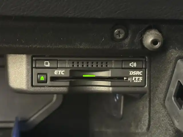 レクサス ＲＣ Ｆ 群馬県 2015(平27)年 6.5万km ブラック レーダークルーズコントロール/オートハイビーム/ブラインドスポットモニター/パーキングセンサー/レーンディパーチャーアラート/プリクラッシュセーフティ/純正SDナビ/   BT/フルセグ/CD/DVD/Blu-ray/SD/AM/FM/USB/バックカメラ/黒革シート/前席シートヒーター/前席エアシート/本革巻きステアリング/ステアリングヒーター/3眼LEDヘッドライト/純正フロアマット/純正19インチAW/ドライブレコーダー/ビルトインETC