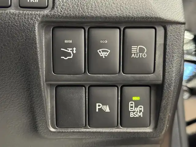 レクサス ＲＣ Ｆ 群馬県 2015(平27)年 6.5万km ブラック レーダークルーズコントロール/オートハイビーム/ブラインドスポットモニター/パーキングセンサー/レーンディパーチャーアラート/プリクラッシュセーフティ/純正SDナビ/   BT/フルセグ/CD/DVD/Blu-ray/SD/AM/FM/USB/バックカメラ/黒革シート/前席シートヒーター/前席エアシート/本革巻きステアリング/ステアリングヒーター/3眼LEDヘッドライト/純正フロアマット/純正19インチAW/ドライブレコーダー/ビルトインETC