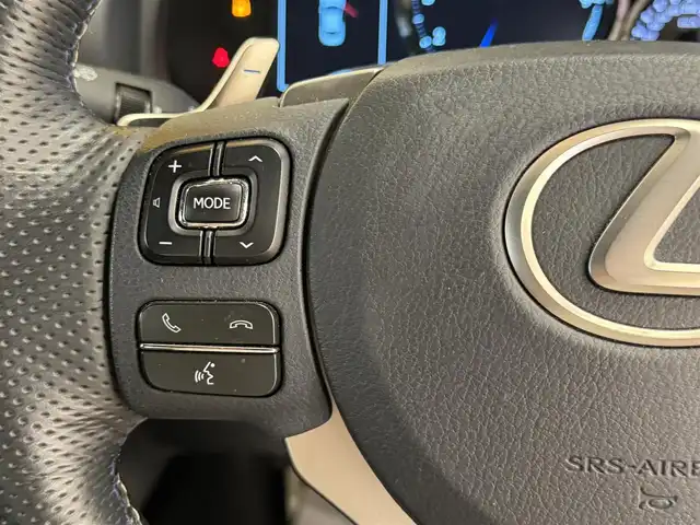 レクサス ＲＣ Ｆ 群馬県 2015(平27)年 6.5万km ブラック レーダークルーズコントロール/オートハイビーム/ブラインドスポットモニター/パーキングセンサー/レーンディパーチャーアラート/プリクラッシュセーフティ/純正SDナビ/   BT/フルセグ/CD/DVD/Blu-ray/SD/AM/FM/USB/バックカメラ/黒革シート/前席シートヒーター/前席エアシート/本革巻きステアリング/ステアリングヒーター/3眼LEDヘッドライト/純正フロアマット/純正19インチAW/ドライブレコーダー/ビルトインETC