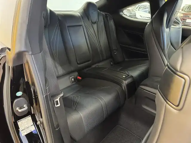 レクサス ＲＣ Ｆ 群馬県 2015(平27)年 6.5万km ブラック レーダークルーズコントロール/オートハイビーム/ブラインドスポットモニター/パーキングセンサー/レーンディパーチャーアラート/プリクラッシュセーフティ/純正SDナビ/   BT/フルセグ/CD/DVD/Blu-ray/SD/AM/FM/USB/バックカメラ/黒革シート/前席シートヒーター/前席エアシート/本革巻きステアリング/ステアリングヒーター/3眼LEDヘッドライト/純正フロアマット/純正19インチAW/ドライブレコーダー/ビルトインETC