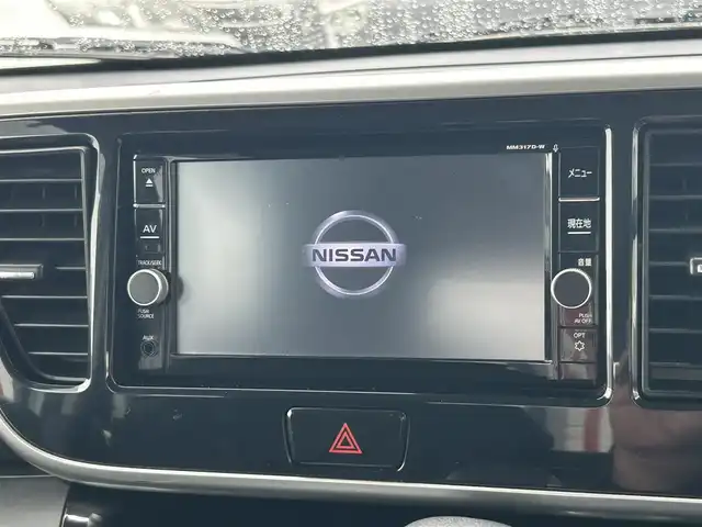 日産 デイズ ルークス ハイウェイスターX 宮崎県 2017(平29)年 9万km ホワイトパール /ナビ(MM317D-W)//TV/CD/DVD/Bluetooth//アラウンドビューモニター//バックカメラ//片側パワースライドドア//オートライト//純正フロアマット//純正アルミホイール//ドアバイザー//取扱/保証書//スペアキー×１