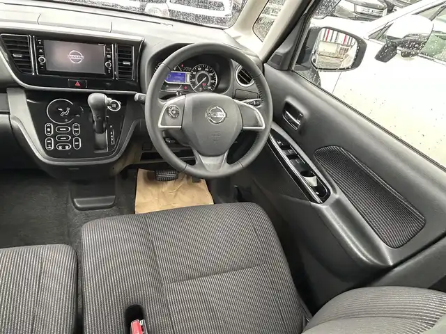 日産 デイズ ルークス ハイウェイスターX 宮崎県 2017(平29)年 9万km ホワイトパール /ナビ(MM317D-W)//TV/CD/DVD/Bluetooth//アラウンドビューモニター//バックカメラ//片側パワースライドドア//オートライト//純正フロアマット//純正アルミホイール//ドアバイザー//取扱/保証書//スペアキー×１