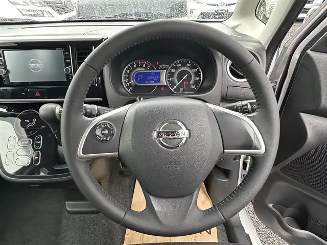 日産 デイズ ルークス ハイウェイスターX 宮崎県 2017(平29)年 9万km ホワイトパール /ナビ(MM317D-W)//TV/CD/DVD/Bluetooth//アラウンドビューモニター//バックカメラ//片側パワースライドドア//オートライト//純正フロアマット//純正アルミホイール//ドアバイザー//取扱/保証書//スペアキー×１