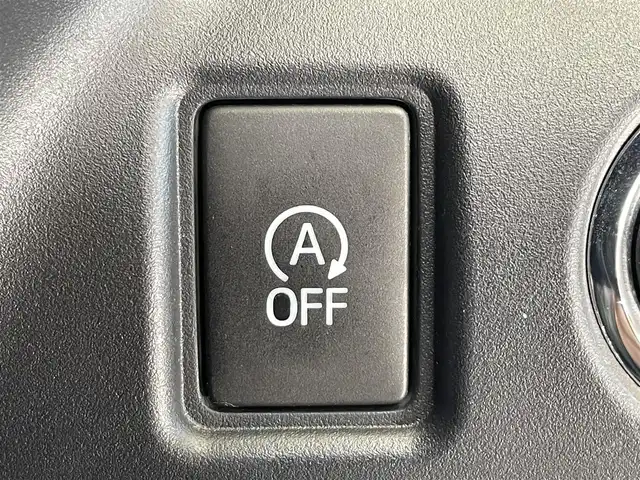 トヨタ ヴォクシー ZS 岩手県 2017(平29)年 6.4万km ホワイトパールクリスタルシャイン ワンオーナー/４WD/オプション12.1型後席モニター/寒冷地仕様/両側パワースライドドア/トヨタセーフティセンスC/プリクラッシュセーフティ/レーンディパーチャーアラート/オートマチックハイビーム/先行車発進告知機能/クルーズコントロール/MTモード付AT/横滑り防止装置/アイドリングストップ/純正オプション10.5型ナビ/フルセグTV/HDMI入力/TVキャンセラー/バックカメラ/ETC/リヤオートエアコン/ロールサンシェード/LEDヘッドランプ/LEDフォグランプ/純正16インチアルミホイール