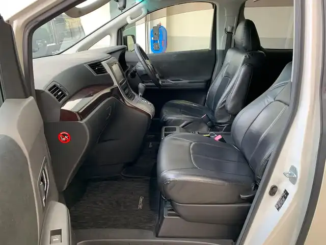 トヨタ ヴェルファイア 2．4Z 福井県 2012(平24)年 11.3万km ホワイトパールクリスタルシャイン (株)IDOMが運営する【じしゃロン福井店】の自社ローン対象車両になります。こちらは現金またはオートローンご利用時の価格です。自社ローンご希望の方は別途その旨お申付け下さい/純正ナビ（CD・DVD・BT接続可）/フルセグテレビ/バックカメラ/ETC/両側パワースライドドア/フリップダウンモニター/コーナーセンサー/HID