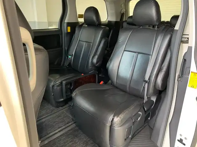 トヨタ ヴェルファイア 2．4Z 福井県 2012(平24)年 11.3万km ホワイトパールクリスタルシャイン (株)IDOMが運営する【じしゃロン福井店】の自社ローン対象車両になります。こちらは現金またはオートローンご利用時の価格です。自社ローンご希望の方は別途その旨お申付け下さい/純正ナビ（CD・DVD・BT接続可）/フルセグテレビ/バックカメラ/ETC/両側パワースライドドア/フリップダウンモニター/コーナーセンサー/HID