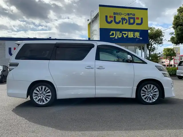 トヨタ ヴェルファイア 2．4Z 福井県 2012(平24)年 11.3万km ホワイトパールクリスタルシャイン (株)IDOMが運営する【じしゃロン福井店】の自社ローン対象車両になります。こちらは現金またはオートローンご利用時の価格です。自社ローンご希望の方は別途その旨お申付け下さい/純正ナビ（CD・DVD・BT接続可）/フルセグテレビ/バックカメラ/ETC/両側パワースライドドア/フリップダウンモニター/コーナーセンサー/HID