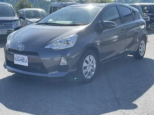 トヨタ アクア 東京都 2014(平26)年 1.5万km グレーメタリック (株)IDOMが運営する【じしゃロン昭島店】の自社ローン専用車両になります。こちらは現金またはオートローンご利用時の価格です。自社ローンご希望の方は別途その旨お申付け下さい/純正ナビ（7インチ）/BT/SD/CD/DVD/ワンセグTV/バックカメラ/社外ETC/ワンオーナー/電動格納ミラー/１５０００ｋｍ