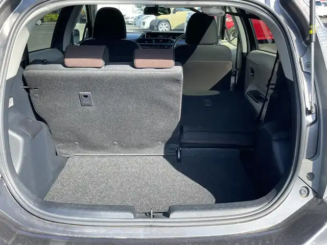 トヨタ アクア 東京都 2014(平26)年 1.5万km グレーメタリック (株)IDOMが運営する【じしゃロン昭島店】の自社ローン専用車両になります。こちらは現金またはオートローンご利用時の価格です。自社ローンご希望の方は別途その旨お申付け下さい/純正ナビ（7インチ）/BT/SD/CD/DVD/ワンセグTV/バックカメラ/社外ETC/ワンオーナー/電動格納ミラー/１５０００ｋｍ