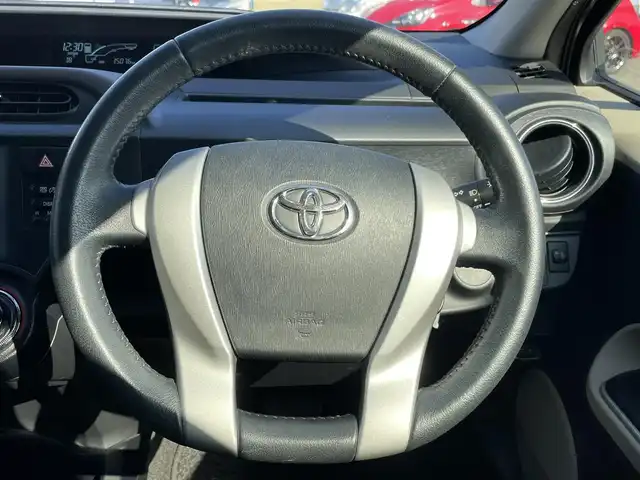 トヨタ アクア 東京都 2014(平26)年 1.5万km グレーメタリック (株)IDOMが運営する【じしゃロン昭島店】の自社ローン専用車両になります。こちらは現金またはオートローンご利用時の価格です。自社ローンご希望の方は別途その旨お申付け下さい/純正ナビ（7インチ）/BT/SD/CD/DVD/ワンセグTV/バックカメラ/社外ETC/ワンオーナー/電動格納ミラー/１５０００ｋｍ