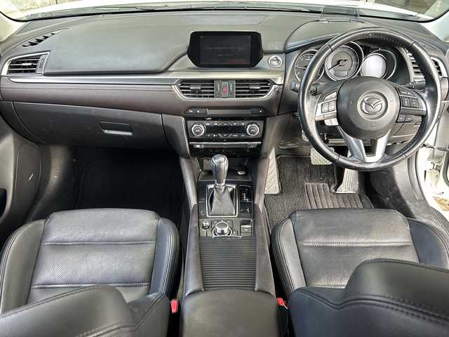 マツダ アテンザ ワゴン XD Lパッケージ 静岡県 2015(平27)年 5.4万km スノーフレイクホワイトパールマイカ 純正ナビ(フルセグTV・Bluetooth・CD・DVD)/バックカメラ/レーダークルーズコントロール/衝突被害軽減ブレーキ/車線逸脱警報システム/LEDヘッドランプ/オートライト/オートエアコン/パドルシフト/前席パワーシート/シートヒーター/スマートキー/プッシュエンジンスタート