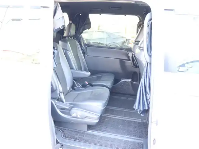 トヨタ ノア Si ダブルバイビーⅢ 神奈川県 2020(令2)年 4.3万km ホワイトパールクリスタルシャイン ワンオーナー/純正メモリナビ/フルセグテレビ/フリップダウンモニター/クルーズコントロール/プッシュスタート/両側パワースライドドア/ETC2.0/LEDヘッドライト/スマートキー/保証書/取説/ナビ説/記録(R.4.5.7)/スペアスマートキー