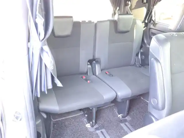 トヨタ ノア Si ダブルバイビーⅢ 神奈川県 2020(令2)年 4.3万km ホワイトパールクリスタルシャイン ワンオーナー/純正メモリナビ/フルセグテレビ/フリップダウンモニター/クルーズコントロール/プッシュスタート/両側パワースライドドア/ETC2.0/LEDヘッドライト/スマートキー/保証書/取説/ナビ説/記録(R.4.5.7)/スペアスマートキー