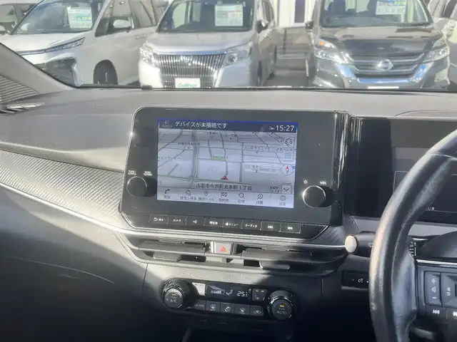 日産 ノート e－パワー X FOUR 島根県 2023(令5)年 6.5万km スーパーブラック 4WD/プロパイロット　/・レーダークルーズコントロール/・レーンアシスト/純正９インチメモリナビ　/(AM/FM/フルセグTV/Ｂｌｕｅｔｏｏｔｈ接続)　/全方位／バックカメラ　/ビルトインＥＴＣ2.0/インテリジェント　エマージェンシーブレーキ/後側方車両検知警報システム/前後コーナーセンサー　/前席シートヒーター　/ステアリングヒーター/電動パーキングブレーキ/オートホールド　/オートハイビーム／ライト/置くだけ充電/純正フロアマット/保証書・取扱説明書・スペアキー1本