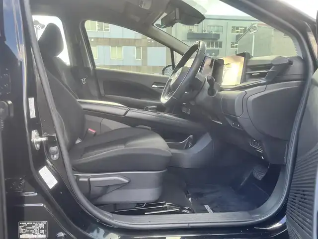 日産 ノート e－パワー X FOUR 島根県 2023(令5)年 6.5万km スーパーブラック 4WD/プロパイロット　/・レーダークルーズコントロール/・レーンアシスト/純正９インチメモリナビ　/(AM/FM/フルセグTV/Ｂｌｕｅｔｏｏｔｈ接続)　/全方位／バックカメラ　/ビルトインＥＴＣ2.0/インテリジェント　エマージェンシーブレーキ/後側方車両検知警報システム/前後コーナーセンサー　/前席シートヒーター　/ステアリングヒーター/電動パーキングブレーキ/オートホールド　/オートハイビーム／ライト/置くだけ充電/純正フロアマット/保証書・取扱説明書・スペアキー1本
