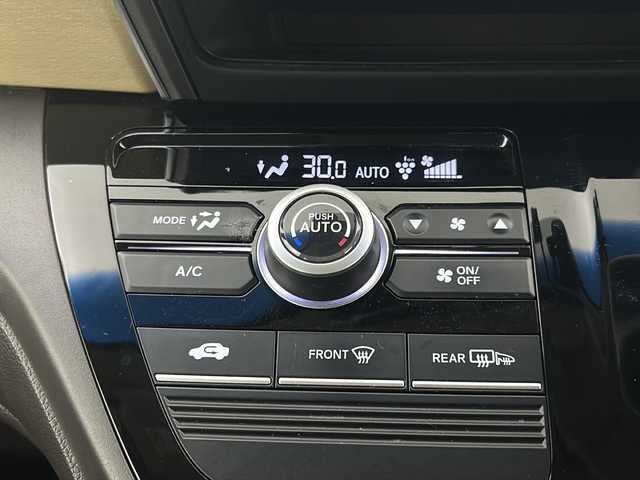 ホンダ フリード ハイブリット G ホンダセンシング 宮城県 2018(平30)年 6万km ルナシルバーM 禁煙車/ホンダセンシング/・衝突軽減ブレーキ/・路外逸脱抑制機能/・先行車発進お知らせ機能/・アダプティブクルーズコントロール/・車線維持支援システム/・標識認識機能/両側パワースライドドア/バックカメラ/純正9インチSDナビ/・BT/SD/DVD/CD/AM/FM/フルセグTV/純正ドライブレコーダー（F/R）/ビルトインETC/ステアリングスイッチ/プッシュスタート/スマートキー/LEDヘッドライト/純正フロアマット/純正15インチホイールキャップ/後席ロールサンシェード/ドアバイザー/横滑り防止装置/アイドリングストップ