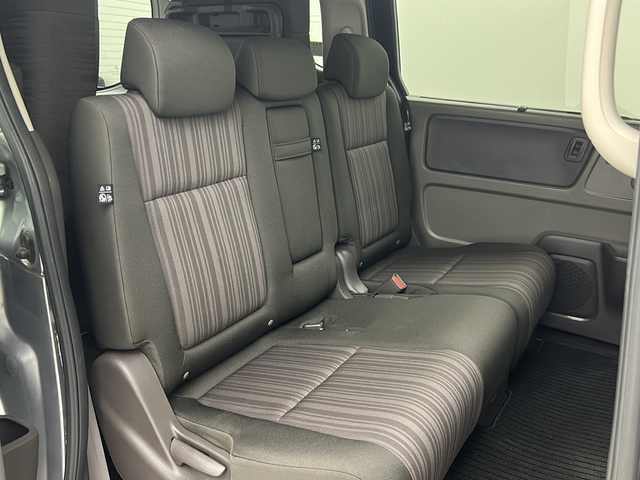 ホンダ フリード ハイブリット G ホンダセンシング 宮城県 2018(平30)年 6万km ルナシルバーM 禁煙車/ホンダセンシング/・衝突軽減ブレーキ/・路外逸脱抑制機能/・先行車発進お知らせ機能/・アダプティブクルーズコントロール/・車線維持支援システム/・標識認識機能/両側パワースライドドア/バックカメラ/純正9インチSDナビ/・BT/SD/DVD/CD/AM/FM/フルセグTV/純正ドライブレコーダー（F/R）/ビルトインETC/ステアリングスイッチ/プッシュスタート/スマートキー/LEDヘッドライト/純正フロアマット/純正15インチホイールキャップ/後席ロールサンシェード/ドアバイザー/横滑り防止装置/アイドリングストップ