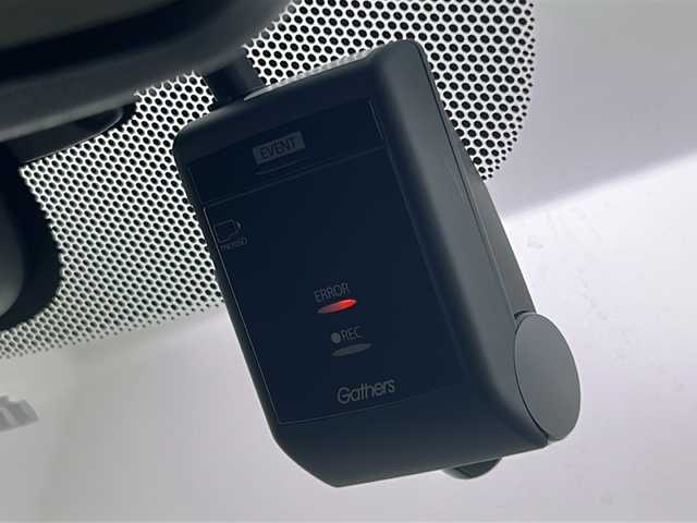 ホンダ フリード ハイブリット G ホンダセンシング 宮城県 2018(平30)年 6万km ルナシルバーM 禁煙車/ホンダセンシング/・衝突軽減ブレーキ/・路外逸脱抑制機能/・先行車発進お知らせ機能/・アダプティブクルーズコントロール/・車線維持支援システム/・標識認識機能/両側パワースライドドア/バックカメラ/純正9インチSDナビ/・BT/SD/DVD/CD/AM/FM/フルセグTV/純正ドライブレコーダー（F/R）/ビルトインETC/ステアリングスイッチ/プッシュスタート/スマートキー/LEDヘッドライト/純正フロアマット/純正15インチホイールキャップ/後席ロールサンシェード/ドアバイザー/横滑り防止装置/アイドリングストップ