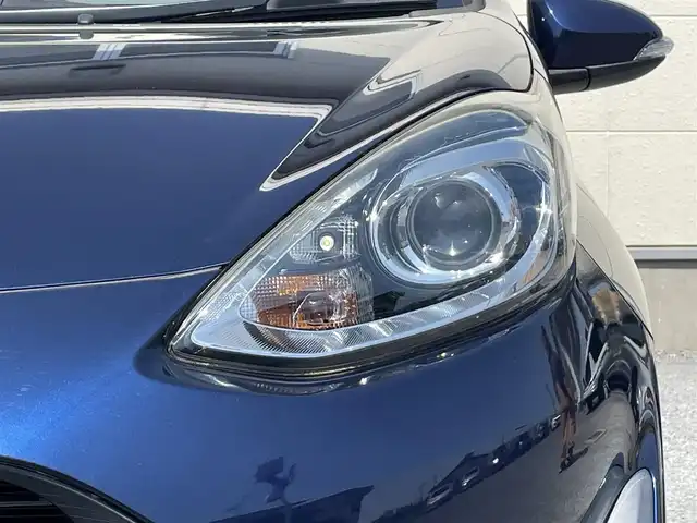 トヨタ アクア S スタイルブラック 茨城県 2018(平30)年 6.4万km ダークブルーマイカ Toyota Safety Sense C/純正SDナビ(NSCP-W64)/・ワンセグYV/CD/BT/バックカメラ/ETC/ステアリングリモコン/オートハイビーム/オートライト/LEDライト/ライトレベライザー/Wエアバッグ/横滑り防止装置/ABS/フロアマット/ウインカーミラー/電動格納ミラー/スマートキー/プッシュスタート/取扱説明書