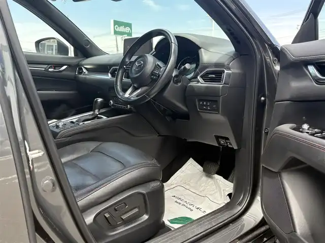 マツダ ＣＸ－５ 25S スポーツアピアランス 徳島県 2022(令4)年 1.9万km マシーングレープレミアムM 純正１０．２５インチナビ　衝突軽減ブレーキ　レーダークルーズコントロール　アラウンドビューモニター　ＥＴＣ　シートヒーター　ＬＥＤヘッドライト　ブラインドスポットモニター　ステアリングヒーター　ＵＳＢ