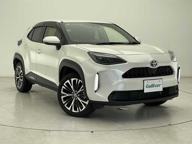 トヨタ ヤリスクロス ハイブリッド Z 千葉県 2020(令2)年 3.6万km ホワイトパールクリスタルシャイン 純正8インチナビ/　AM FM Bluetooth USB/フルセグTV/バックモニター/レーダークルーズコントロール/プリクラッシュセーフティ/レーンキープアシスト/オートハイビーム/パーキングアシスト/ビルトインETC2.0/ドライブレコーダー/LEDオートヘッドライト/ハーフレザーシート/パワーシート/シートヒーター(前席)/純正18インチアルミホイール/ドライブモードセレクト/オートブレーキホールド/スマートキー&プッシュスタート