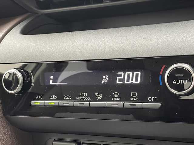 トヨタ ヤリスクロス ハイブリッド Z 千葉県 2020(令2)年 3.6万km ホワイトパールクリスタルシャイン 純正8インチナビ/　AM FM Bluetooth USB/フルセグTV/バックモニター/レーダークルーズコントロール/プリクラッシュセーフティ/レーンキープアシスト/オートハイビーム/パーキングアシスト/ビルトインETC2.0/ドライブレコーダー/LEDオートヘッドライト/ハーフレザーシート/パワーシート/シートヒーター(前席)/純正18インチアルミホイール/ドライブモードセレクト/オートブレーキホールド/スマートキー&プッシュスタート