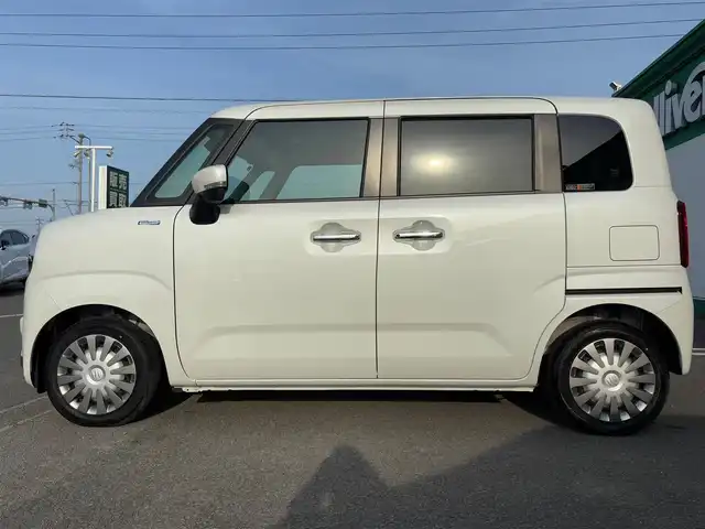 スズキ ワゴンＲ スマイル HYBRID X 徳島県 2024(令6)年 0.8万km ピュアホワイトP 純正SDナビ/　Bluetooth、CD、DVD、USB、TV/両側パワースライドドア/リアパーキングセンサー/シートヒーター【Ｄ席のみ】/LEDフォグランプ/USB充電口×２/アイドリングストップ/純正フロアマット/ドアバイザー/デュアルカメラブレーキサポート/横滑り防止機能/レーンキープアシスト/盗難防止装置