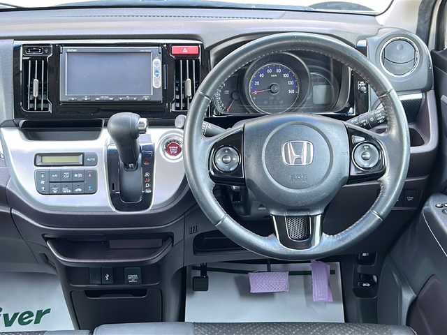 ホンダ Ｎ ＷＧＮ カスタム G Aパッケージ 富山県 2014(平26)年 5.6万km プレミアムホワイトパール ・4WD/・寒冷地仕様/・純正ギャザーズナビ/　BT/CD/ ワンセグ/・社外ETC/・バックカメラ/・衝突軽減ブレーキ/・横滑り防止/・クルーズコントロール/・LEDヘッドライト/・オートライト/・純正フロアマット/・純正14インチAW/・プッシュスタート/・スマートキー/・ドアバイザー