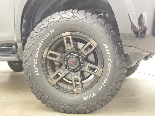 トヨタ ランドクルーザー プラド TX 新潟県 2018(平30)年 4.8万km ブラック 4WD/リフトアップ/オーバーフェンダー/社外マフラー/社外革コンピステアリング/アルパイン9インチナビ/(X9Z)/(CD.DVD.SD.フルセグ.Bluetooth)/バックカメラ/トヨタセーフティセンス/・プリクラッシュセーフティ/・レーダークルーズコントロール/・レーンキープアシスト/・オートマチックハイビーム/LEDオートライト/コーナーセンサー/ドライブレコーダー/BFgoodrich/プッシュスタート/スマートキー/フロアマット