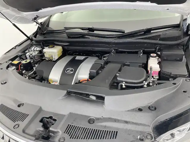 レクサス ＲＸ 450hL 宮城県 2019(令1)年 3万km ソニッククォーツ ムーンルーフ　/パノラミックビューモニター　/ルーフレール　/三眼フルＬＥＤヘッドランプ　/ヘッドアップディスプレイ　/後席電動格納　/プリクラッシュセーフティシステム/レーントレーシングアシスト/オートマチックハイビーム/BSM/クリアランスソナー /100V電源/黒革シート　/シートヒーター/シートベンチレーション/純正２０インチアルミ　/サマータイヤ／純正２０ＡＷ車載　/禁煙車/4WD/スペアタイヤ