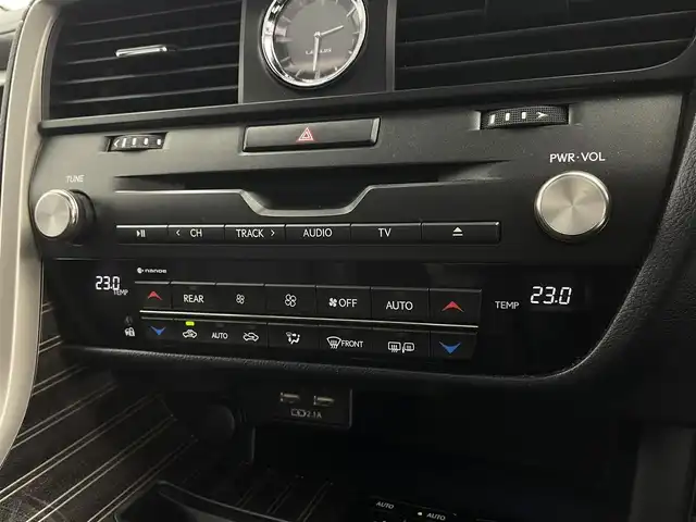 レクサス ＲＸ 450hL 宮城県 2019(令1)年 3万km ソニッククォーツ ムーンルーフ　/パノラミックビューモニター　/ルーフレール　/三眼フルＬＥＤヘッドランプ　/ヘッドアップディスプレイ　/後席電動格納　/プリクラッシュセーフティシステム/レーントレーシングアシスト/オートマチックハイビーム/BSM/クリアランスソナー /100V電源/黒革シート　/シートヒーター/シートベンチレーション/純正２０インチアルミ　/サマータイヤ／純正２０ＡＷ車載　/禁煙車/4WD/スペアタイヤ