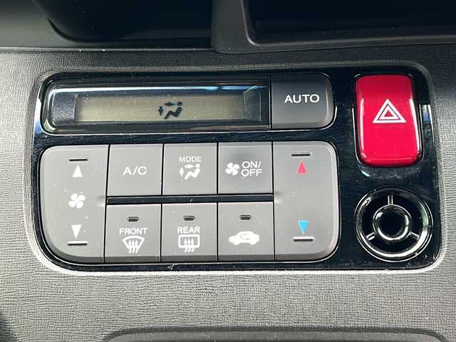 ホンダ Ｎ ＯＮＥ RS 茨城県 2018(平30)年 4.8万km サンセットオレンジⅡ 低全高ルーフ/純正ナビゲーション/CD/DVD/Bluetooth/USB/フルセグTV/バックカメラ/クルーズコントロール/横滑り防止装置/衝突被害軽減システム/プッシュスタート/スマートキー/ETC/前後ドライブレコーダー/ハーフレザーシート/純正15インチAW/オートライト/HIDヘッドライト/保証書、取扱説明書