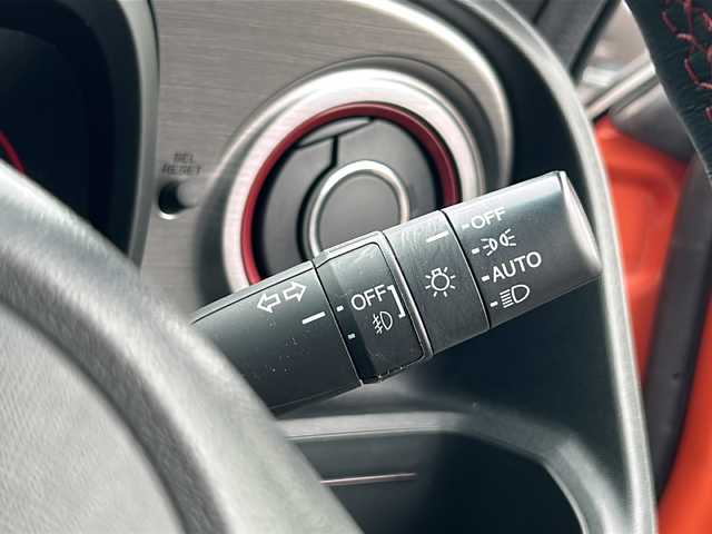 ホンダ Ｎ ＯＮＥ RS 茨城県 2018(平30)年 4.8万km サンセットオレンジⅡ 低全高ルーフ/純正ナビゲーション/CD/DVD/Bluetooth/USB/フルセグTV/バックカメラ/クルーズコントロール/横滑り防止装置/衝突被害軽減システム/プッシュスタート/スマートキー/ETC/前後ドライブレコーダー/ハーフレザーシート/純正15インチAW/オートライト/HIDヘッドライト/保証書、取扱説明書