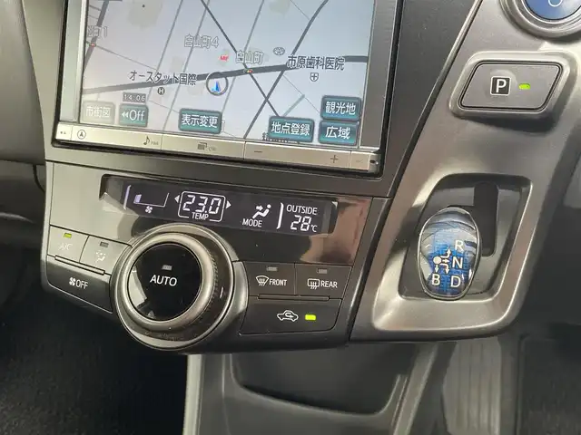 トヨタ プリウス α S チューンブラック 岐阜県 2014(平26)年 6.4万km ホワイトパールクリスタルシャイン (株)IDOMが運営する【じしゃロン多治見店】の自社ローン専用車両になります。こちらは現金またはオートローンご利用時の価格です。自社ローンご希望の方は別途その旨お申付け下さい./ディーラーオプションナビ/　（Bluetooth/DVD/フルセグ）/モデリスタエアロ/ETC/オートライト/フォグランプ/ステアリングリモコン
