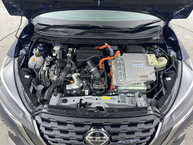 日産 キックス オーテック 三重県 2021(令3)年 1.9万km 青Ⅱ 禁煙車/純正ナビ/AM/FM/CD/DVD/BT/SD/フルセグTV/エマージェンシーブレーキ /アラウンドビューモニター /プロパイロッド/インテリジェントルームミラー/電子パーキングブレーキ/オートライト/オートハイビーム/LEDヘッドライト/ルーフレール /ドライブレコーダー/ハーフレザーシート /シートヒーター /革巻きステアリング/ETC/インテリジェントキー/プッシュスタート