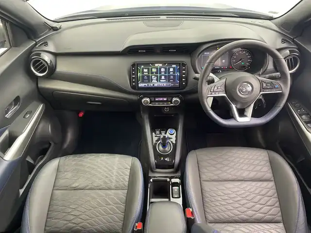 日産 キックス オーテック 三重県 2021(令3)年 1.9万km 青Ⅱ 禁煙車/純正ナビ/AM/FM/CD/DVD/BT/SD/フルセグTV/エマージェンシーブレーキ /アラウンドビューモニター /プロパイロッド/インテリジェントルームミラー/電子パーキングブレーキ/オートライト/オートハイビーム/LEDヘッドライト/ルーフレール /ドライブレコーダー/ハーフレザーシート /シートヒーター /革巻きステアリング/ETC/インテリジェントキー/プッシュスタート